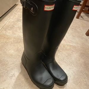 Tall matte black Hunter Boots